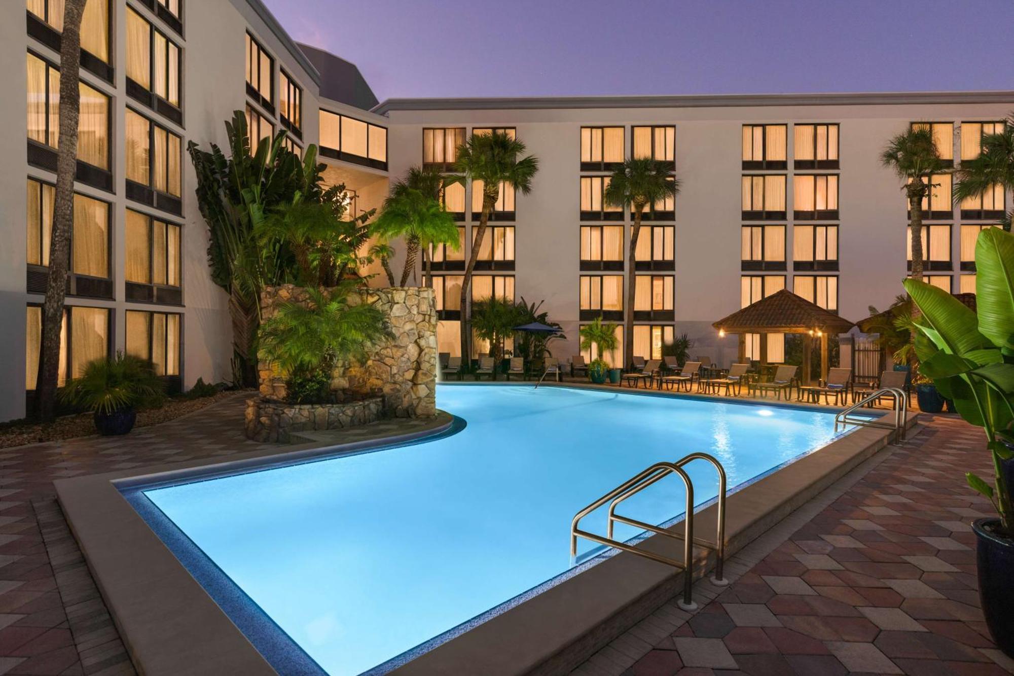 Doubletree By Hilton Fort Myers At Bell Tower Shops מראה חיצוני תמונה