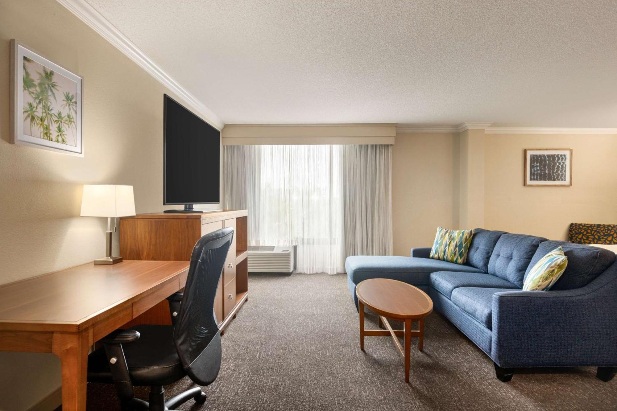 Doubletree By Hilton Fort Myers At Bell Tower Shops מראה חיצוני תמונה