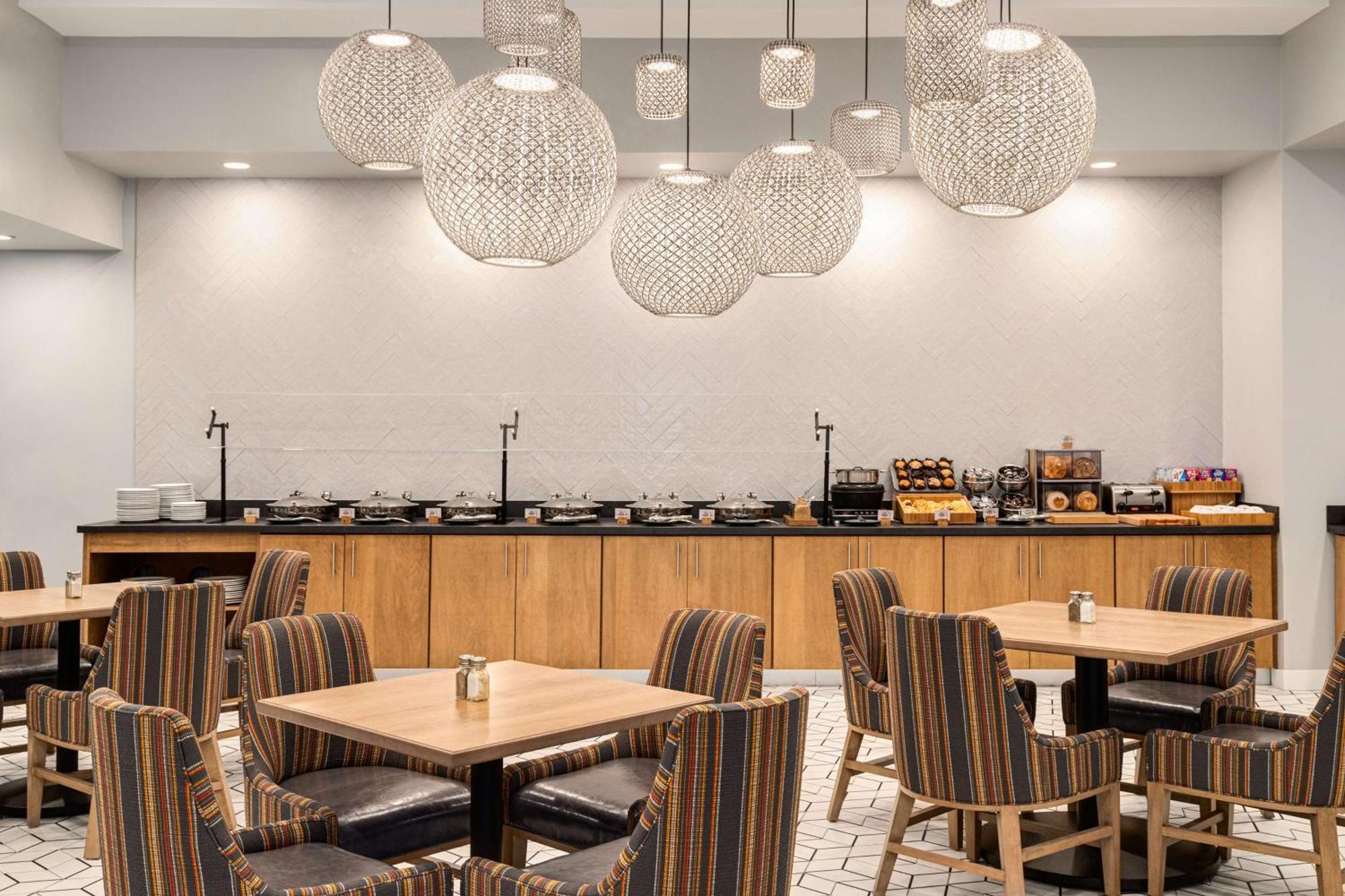 Doubletree By Hilton Fort Myers At Bell Tower Shops מראה חיצוני תמונה