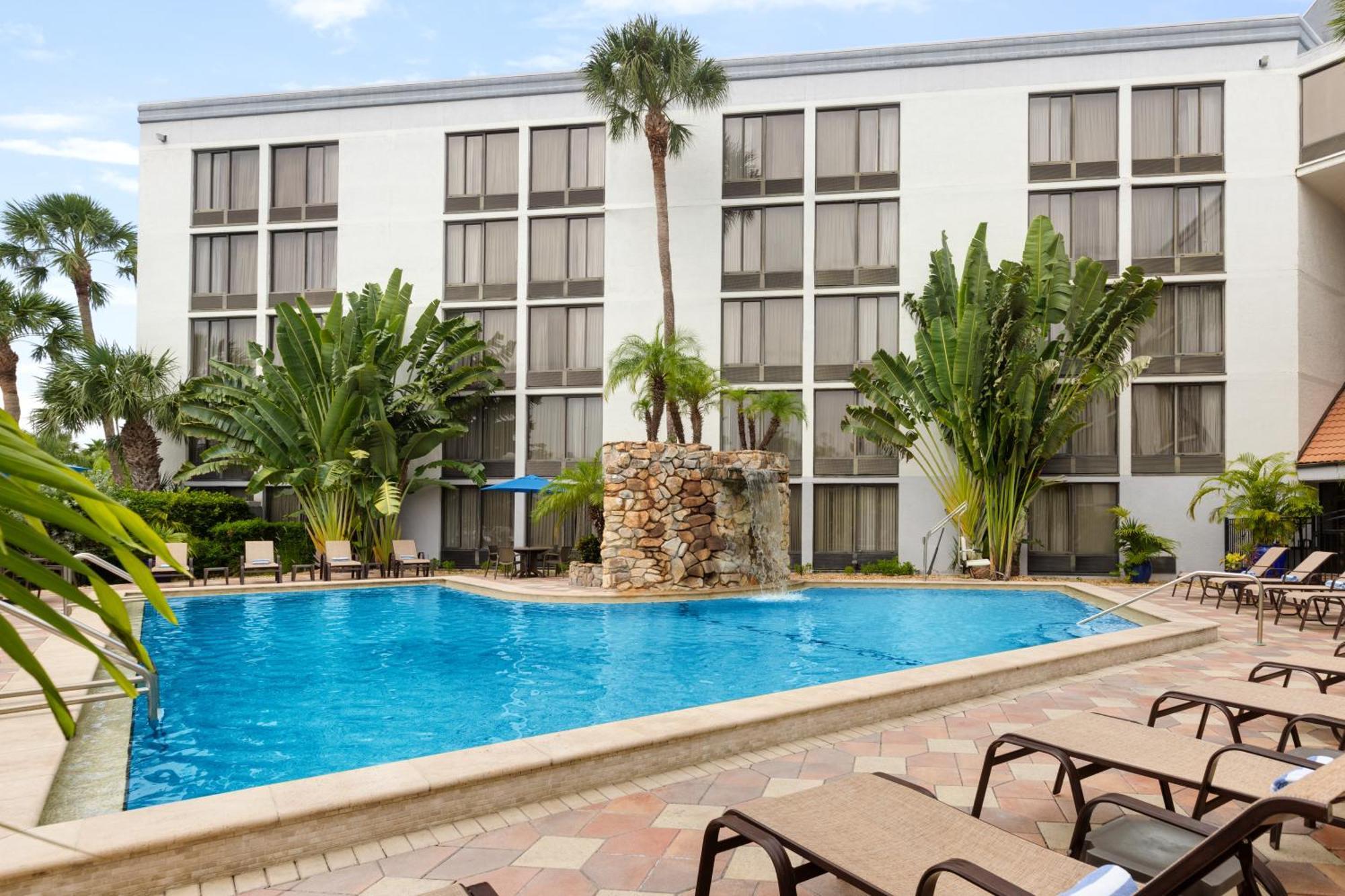 Doubletree By Hilton Fort Myers At Bell Tower Shops מראה חיצוני תמונה