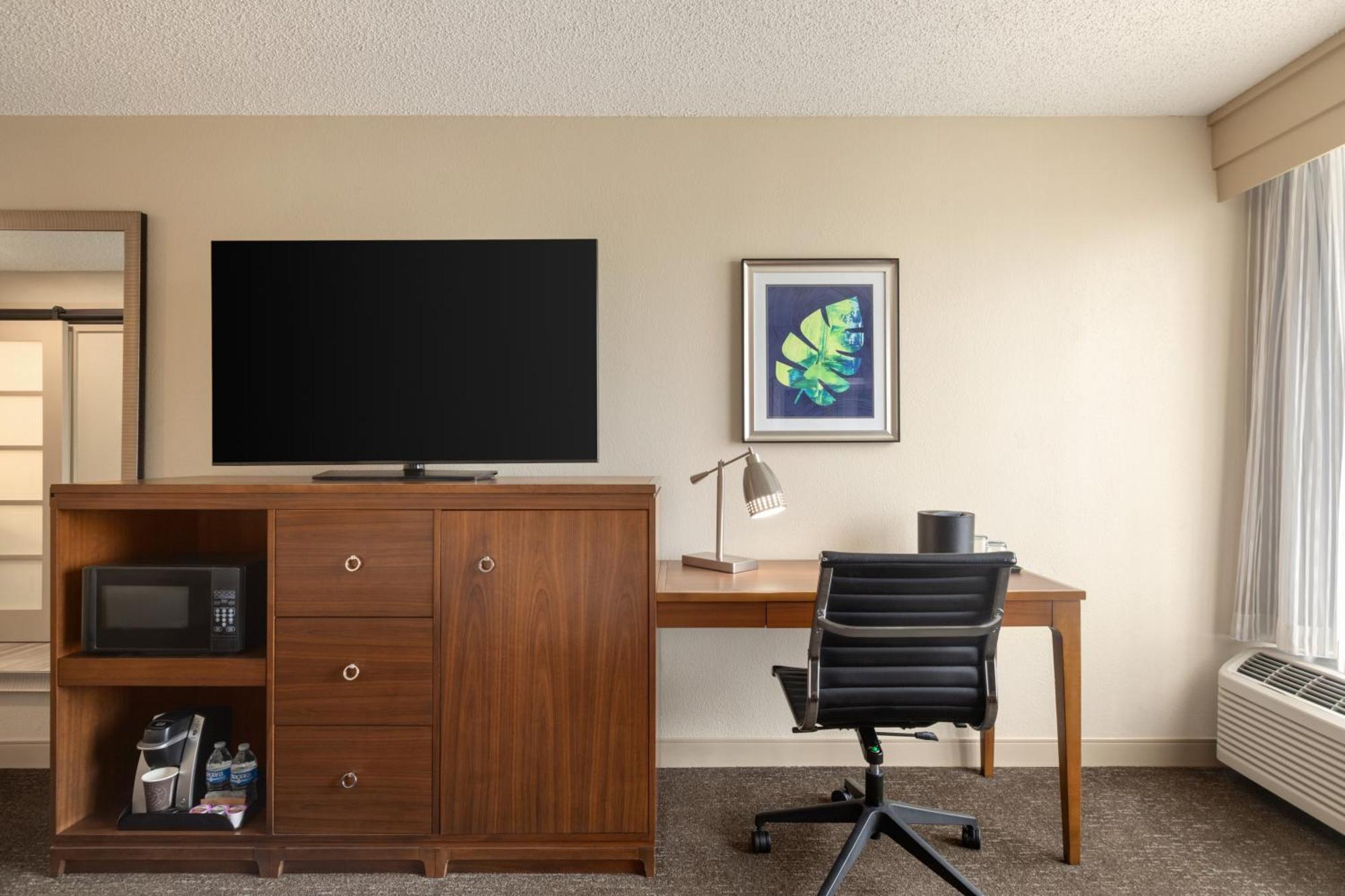 Doubletree By Hilton Fort Myers At Bell Tower Shops מראה חיצוני תמונה