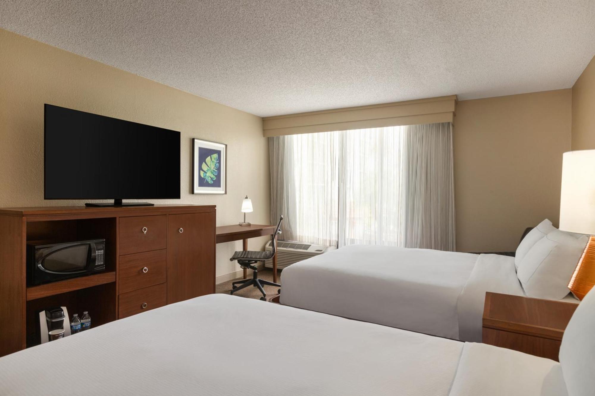 Doubletree By Hilton Fort Myers At Bell Tower Shops מראה חיצוני תמונה